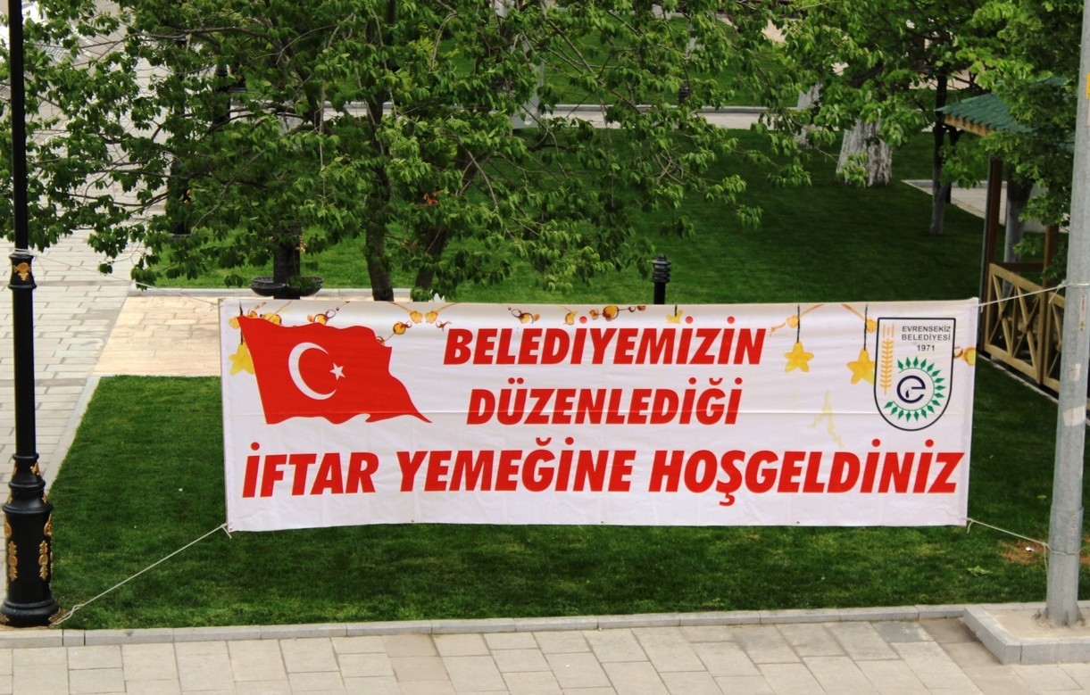 EVRENSEKİZ’DE TOPLU İFTAR