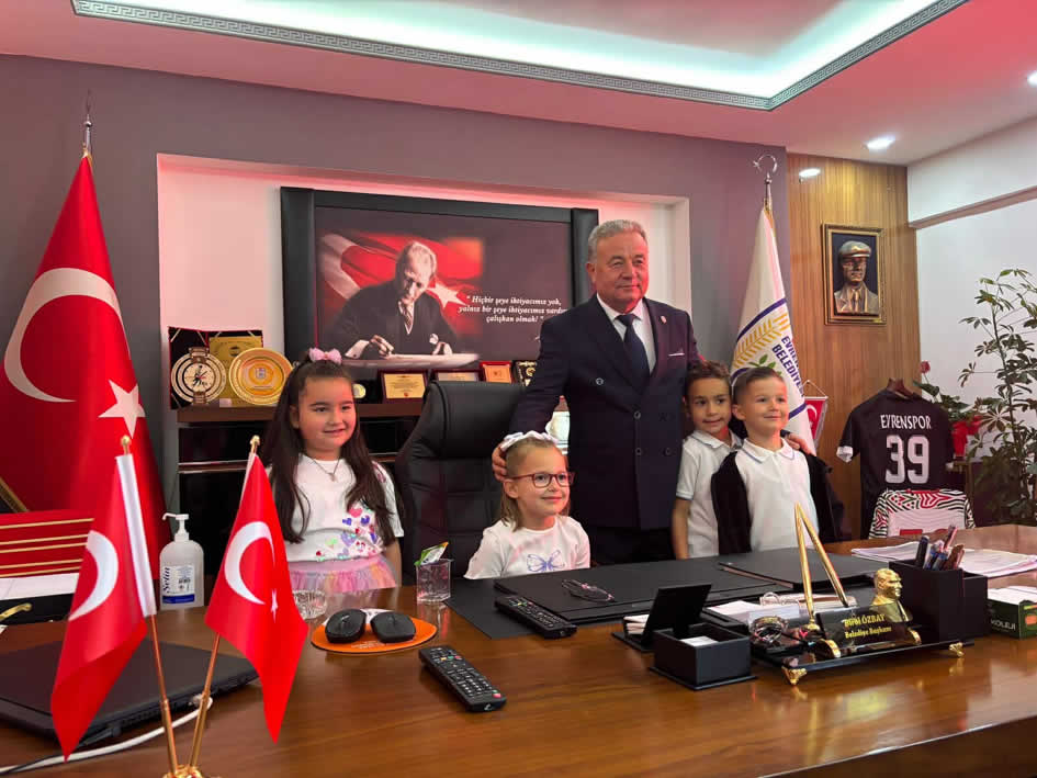 23 Nisan Ulusal Egemenlik ve Çocuk Bayramı